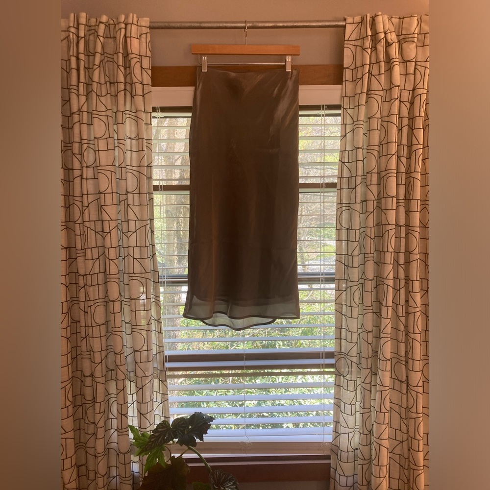 Anthropologie Metallic Slip Skirt. XS. Greenish Silver. Perfect Condition.